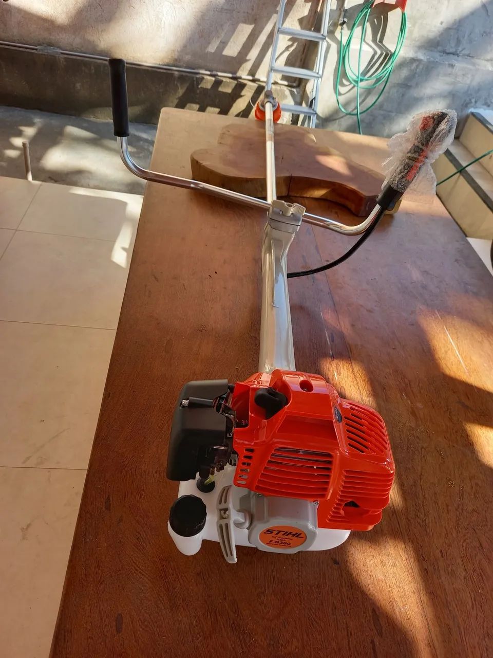 Roçadeira  para cortar grama nova - Foto 5