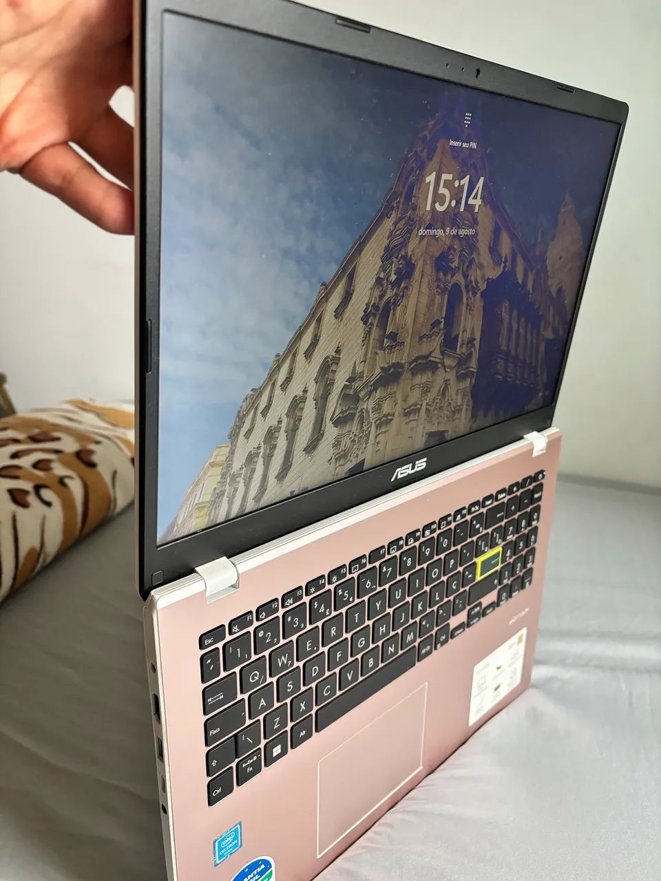 Notebook Asus rosa  - Foto 4