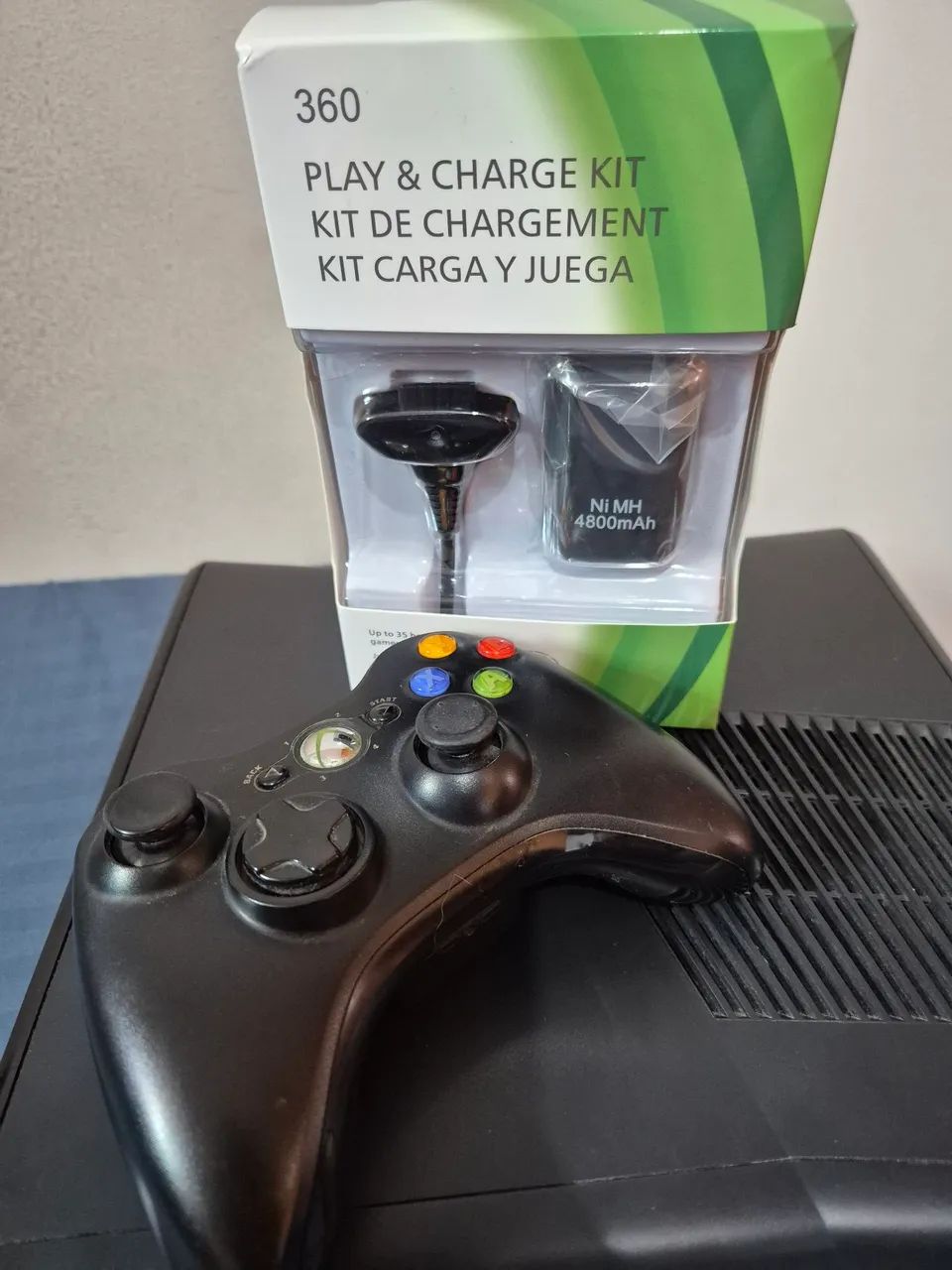 VENDO XBOX 360 + KINECT + 2 CONTROLES + ACESSÓRIOS - COM DEFEITO - Foto 3