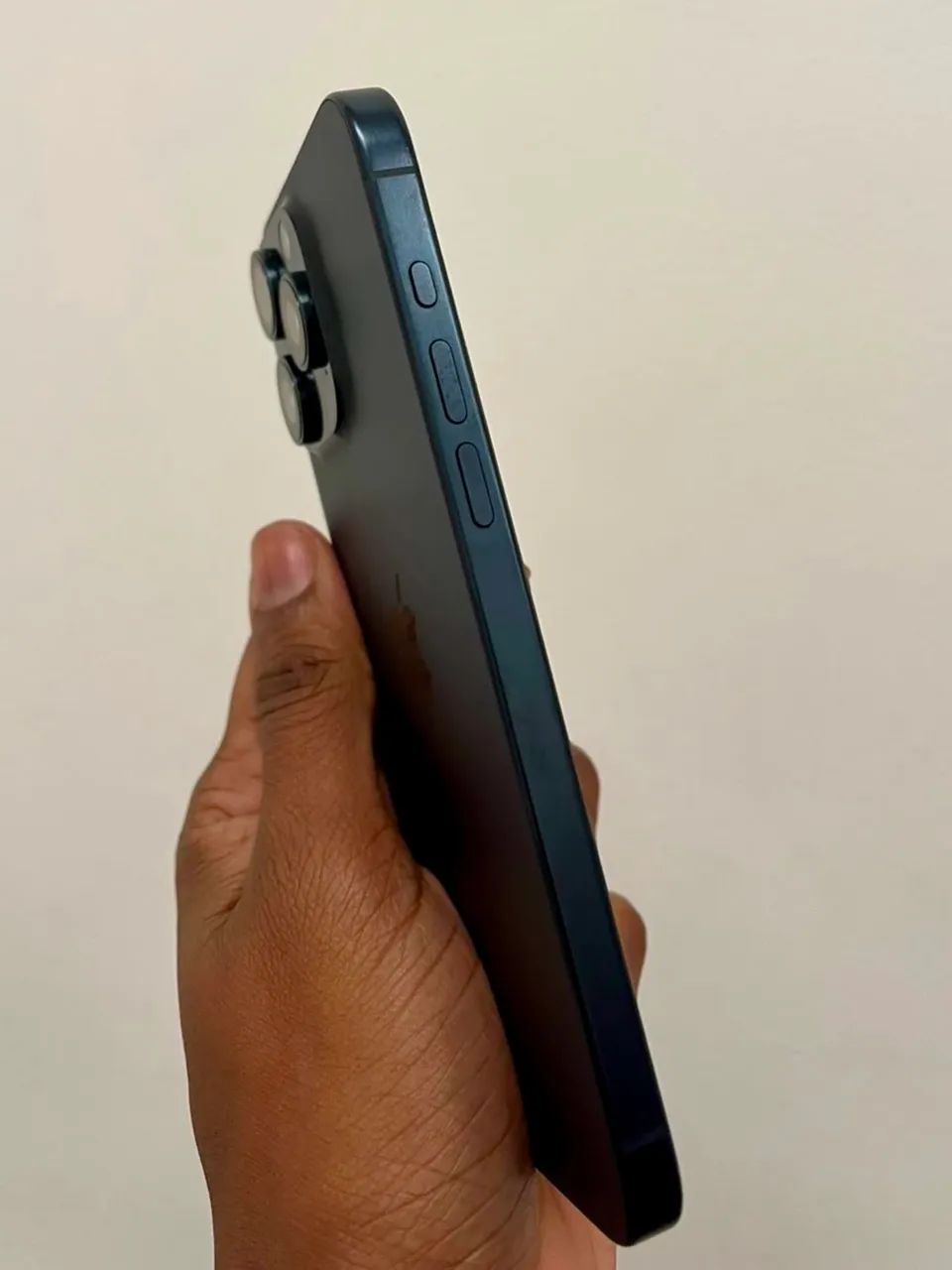 iPhone 15 Pro Max - Foto 4