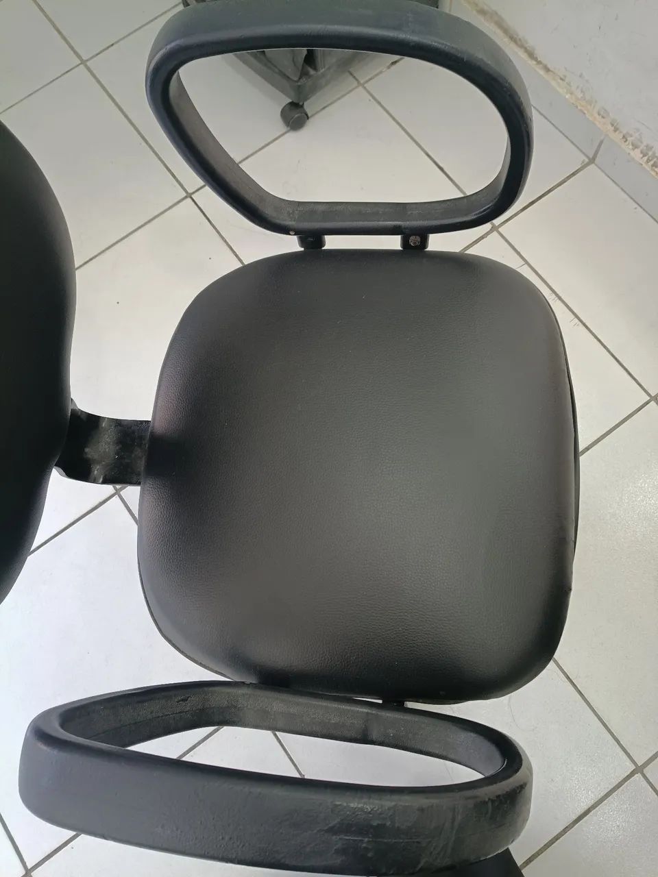 Cadeira hidráulica usada - Foto 2