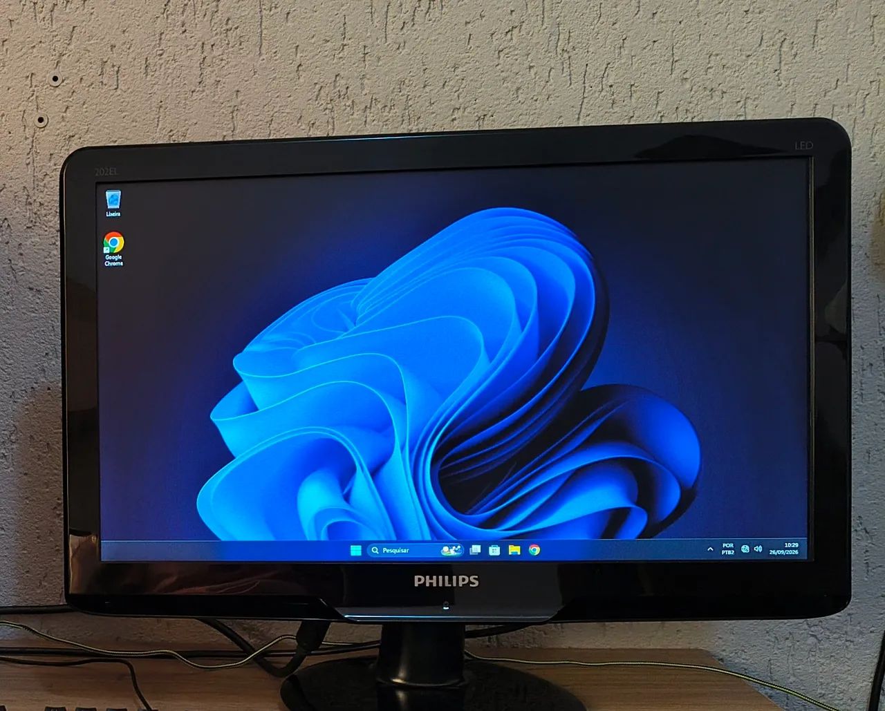 Monitor Led Philips 20 polegadas conservado