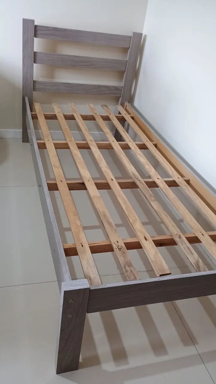 DOAÇÃO - cama de solteiro - Foto 2