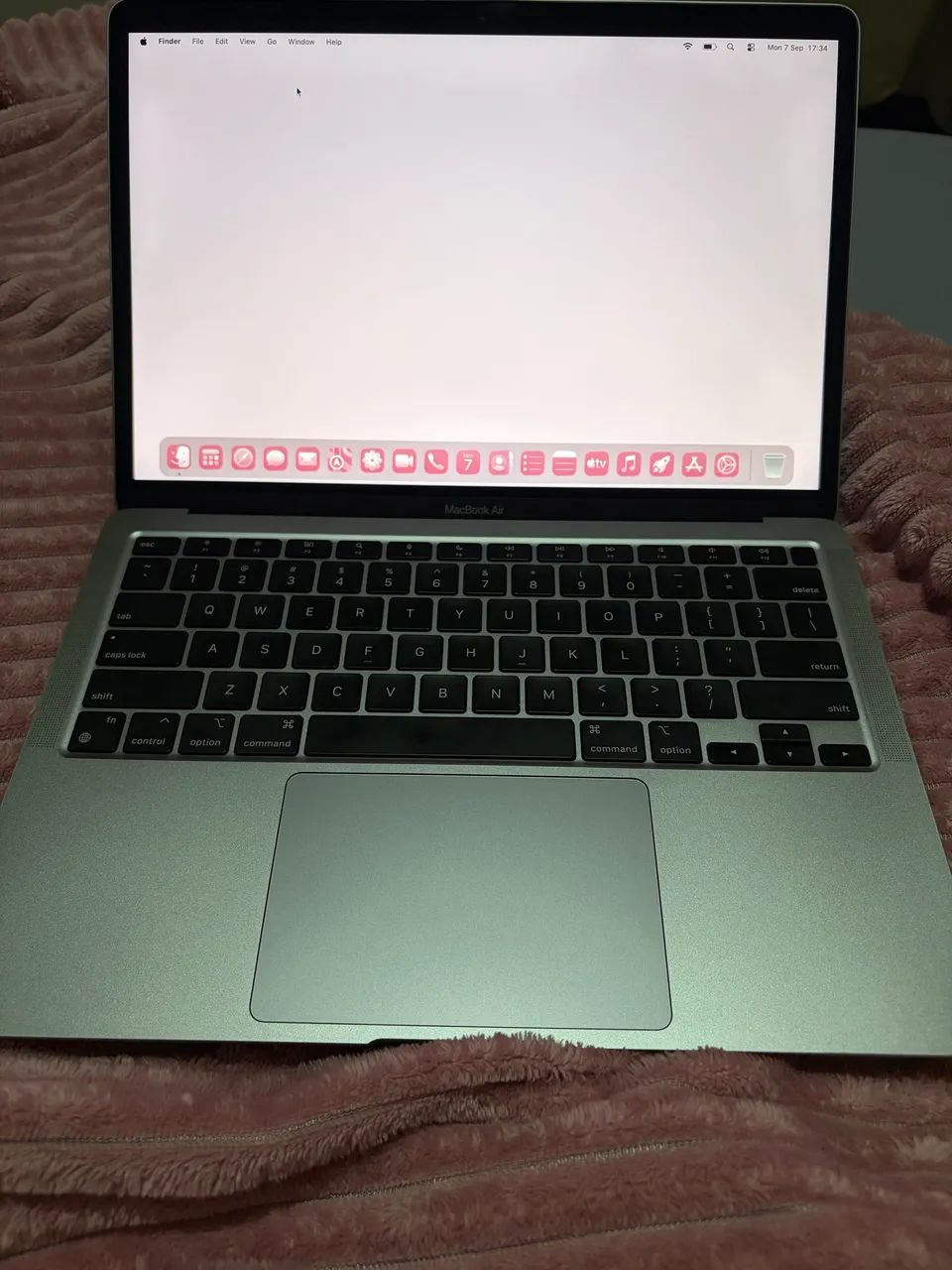 MACBOOK AIR M1 256GB - Foto 2