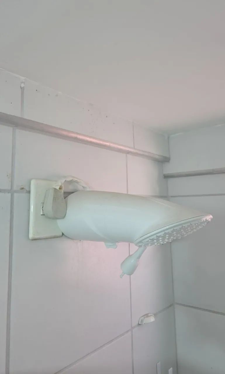 Vendo 2 Chuveiros elétricos Lorenzetti - Foto 2