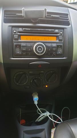 Livina 1.6 SL Compl + couro, Ipva 2019 Pago - Foto 12
