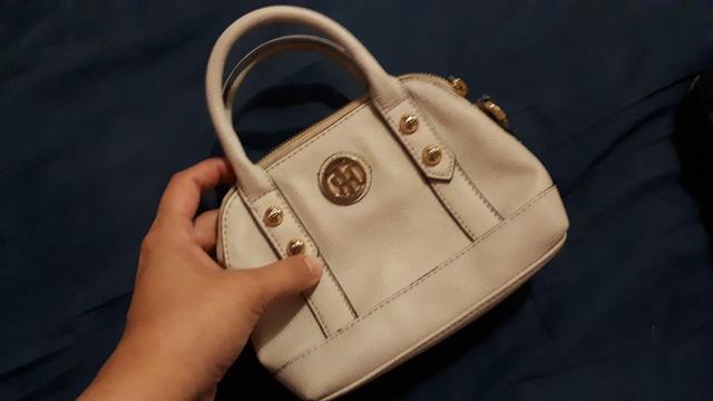 Bolsa tommy hilfiger pequena