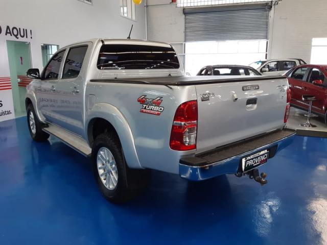 TOYOTA HILUX CD SRV D4-D 4X4 3.0 TDI DIESEL AUT 2015 - Foto 8
