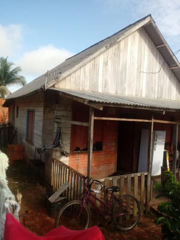 2 casas uma em Madeira outra em construçao