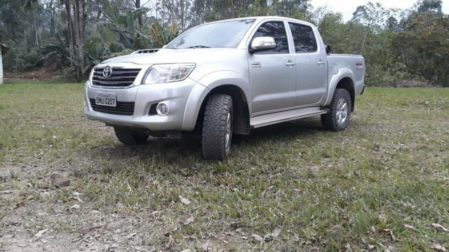 Hilux srv 3.0 diesel automática 2013