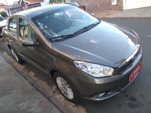 Gran Siena Essence 1.6 flex Dualogic 2013 43800km - Foto 3