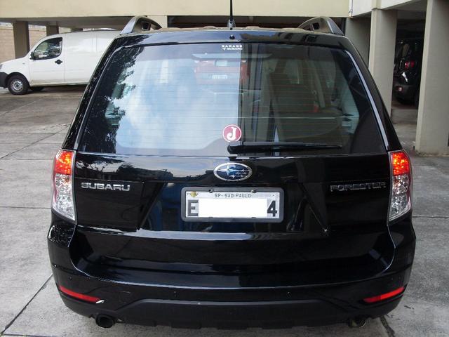 SUV Subaru 2010 - Foto 3