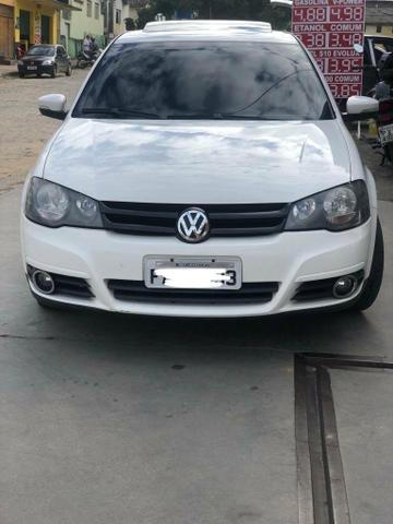 Golf 1.6 teto solar, carro impecável