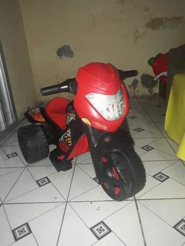 VENDO Está linda Moto Eletricada Marca Banderante - Foto 3