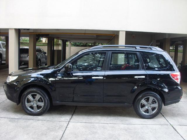 SUV Subaru 2010