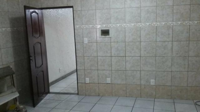 Casa com 3 suítes, churrasqueira e piscina - Foto 8