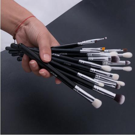 Pincéis de Maquiagem Profissional pelo de cabra 30 peças - Foto 3
