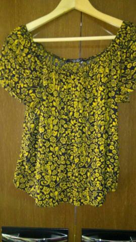 Blusa/bata Clock House