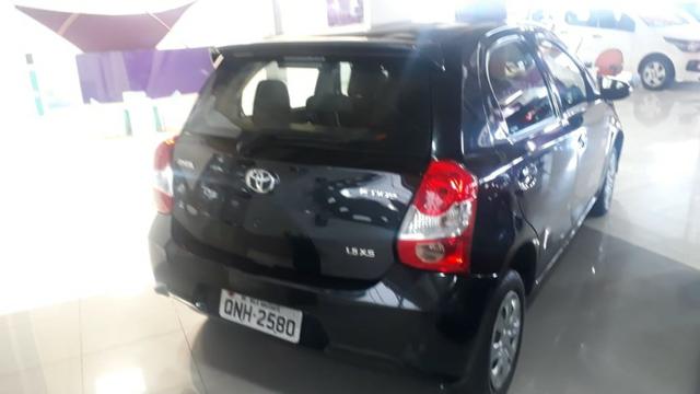 Toyota Etios XS 1.5 2018 emplacado 2020 - Foto 5