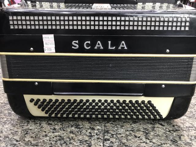 Acordeon / sanfona sacala 120 baixos reduzida elétrica linda original - Foto 4