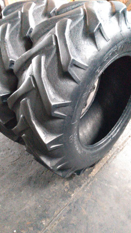 Pneus 13-6-24 de 08 Lonas usados