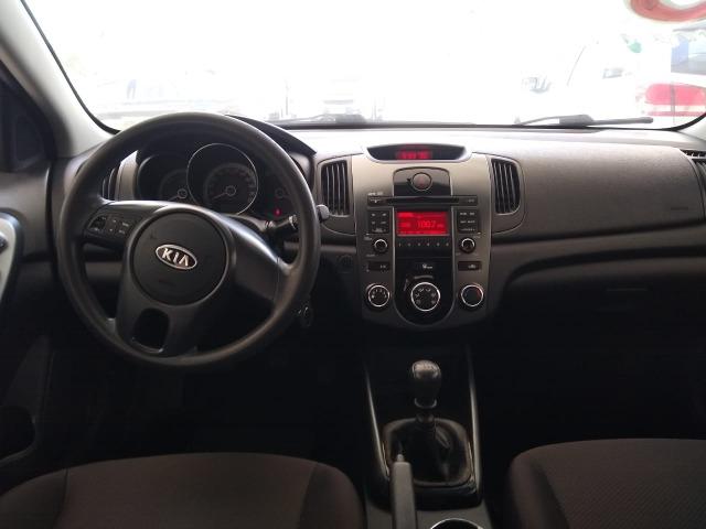 Cerato 1.6 manual de 6 machas - Foto 6