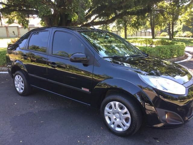Fiesta 2011 Class Sedan 1.6/Completo/Flexpower - Foto 2