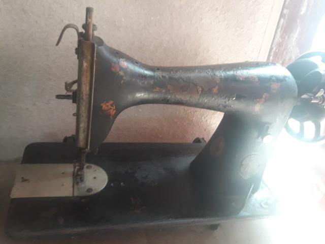 Máquina de costura - Foto 3