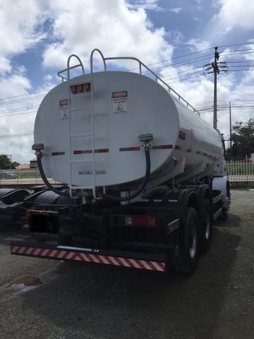Locação Pipa Traçado 6x4 Axor 2831 - Foto 3
