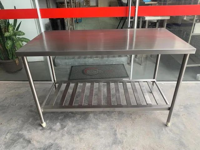Mesa inox industrial com prateleira - nova