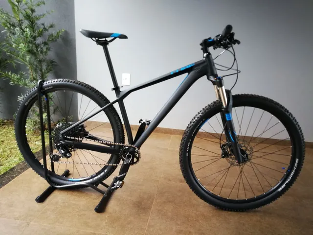 Mountain Bike CUBE