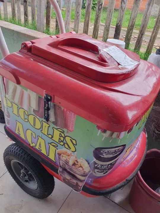 Carrinho de Picolé e Açaí