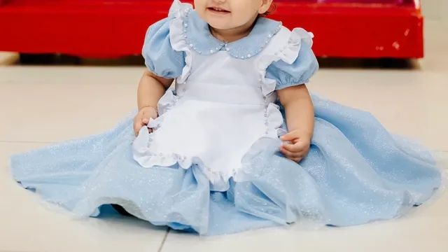 Vestido alice best sale 1 ano