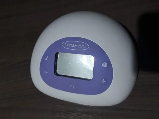 Bomba extratora de leite materno, elétrica marca Lansinoh - Foto 4