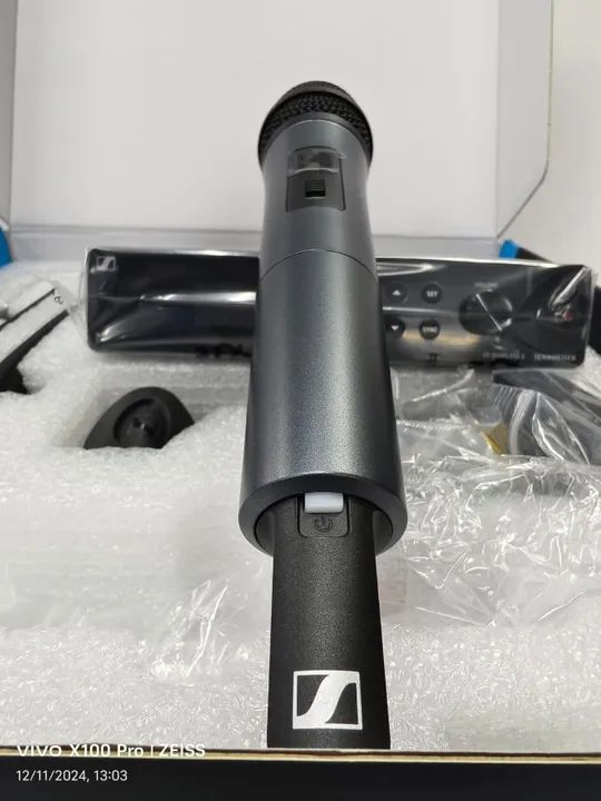 Microfone Sem Fio Sennheiser Xs Wireless 2 - 548/572 Mhz - Foto 2