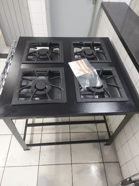 Fogão Industrial 4 Bocas Venâncio 40x40 