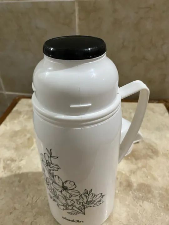 Garrafa Térmica Aladdin Massima Rolha Estampada NUNCA FOI UTILIZADA - Foto 3