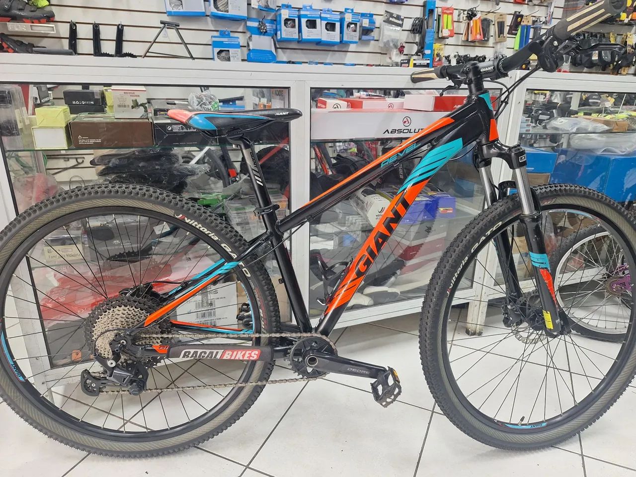 Bicicleta Giant Revel 12v - Foto 6