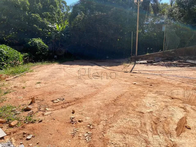 Terreno à venda com 1000 m² no Condomínio Vale do Itamaracá, Valinhos.