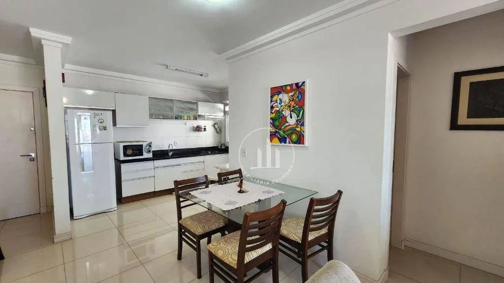 Apartamento com 2 dormitórios à venda, 78 m² por R$ 477.000,00 - Barreiros - São José/SC