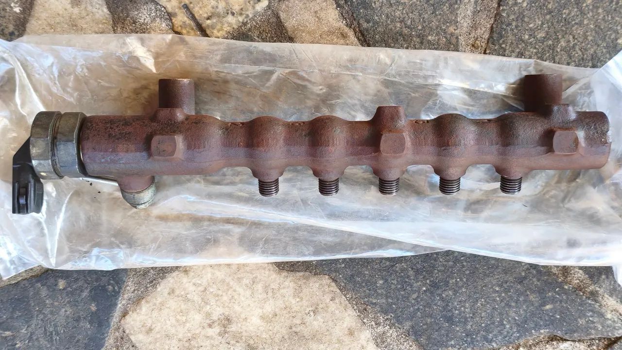 Common-rail Injetor Flauta Sensor Hilux Sw4 3.0 2012 A 2015 (Usado) - Foto 2