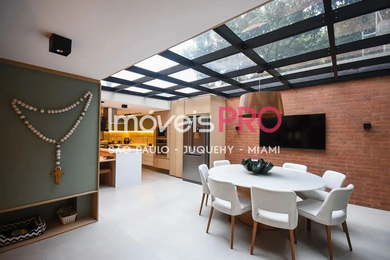 Belíssima casa totalmente reformada, localizada em Condomínio, próximo ao Esporte Clube Sí - Foto 2