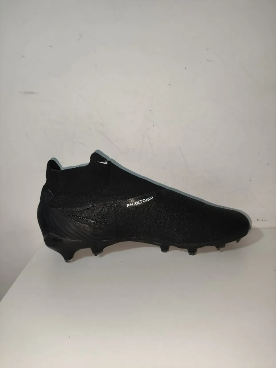 Chuteira NOVA Nike Phantom GX - Tamanho 43 BR