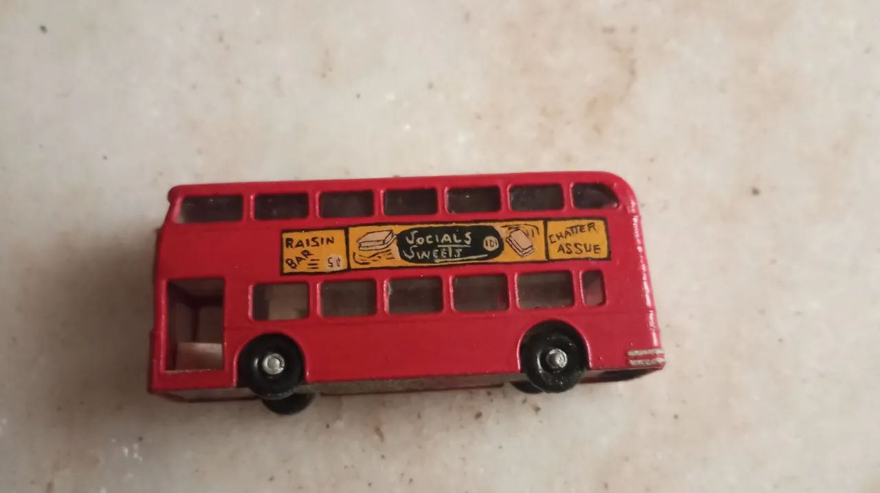 Miniatura de onibus antigo anos 80 matchbox - Foto 4