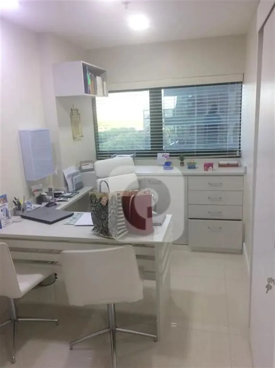 Sala Comercial Mobiliada de 47m² à Venda no CEO Corporate Executive Offices Barra da Tijuc