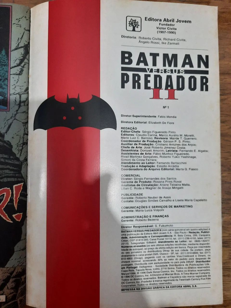 HQ- Batman vs Predador-DC - Foto 4