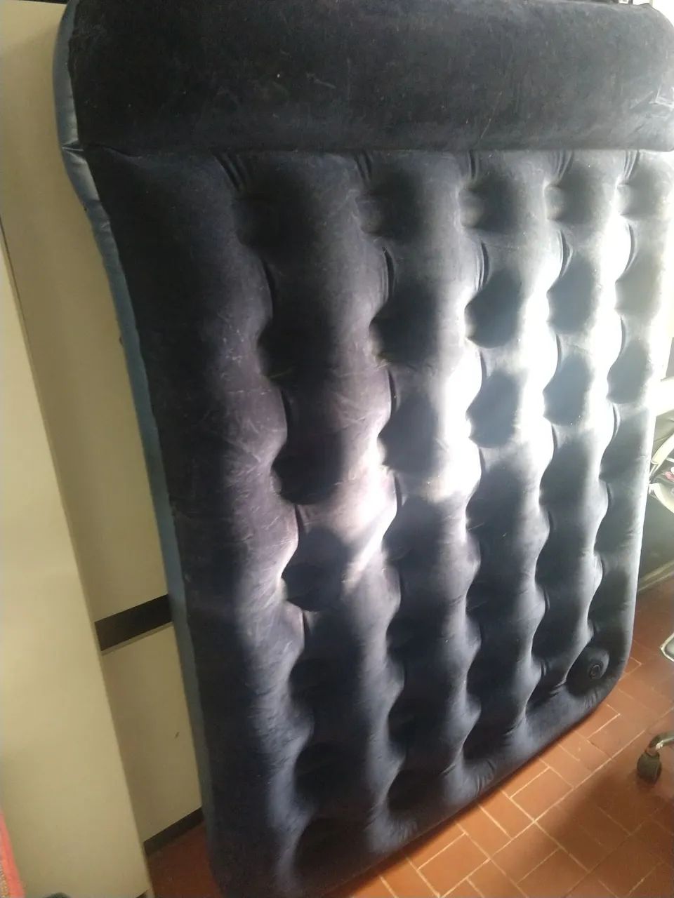 Vendo um colchão inflável de casal novo com bomba de encher por 150 reais - Foto 3