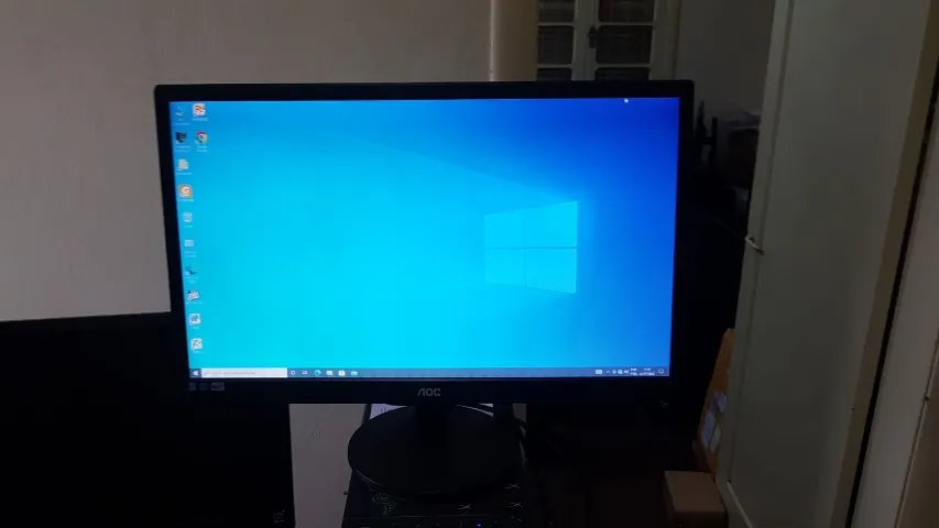 Monitor aoc LED 21.5´ Widescreen, Full HD, VGA e hdmi - E2270SWN