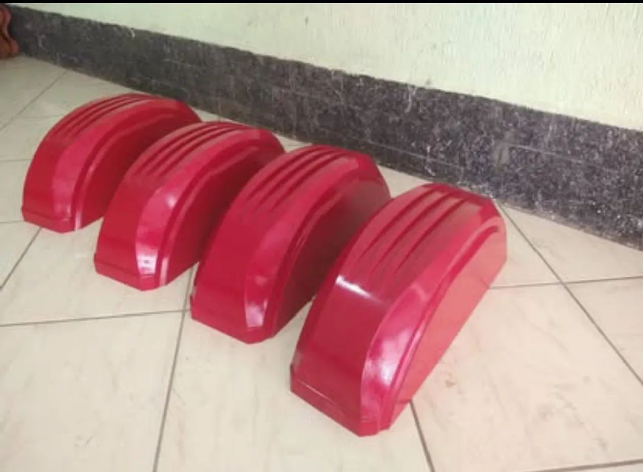 Kit 4 peças para-lamas de plástico para carretinha já pintados. (Vermelho) - Foto 2