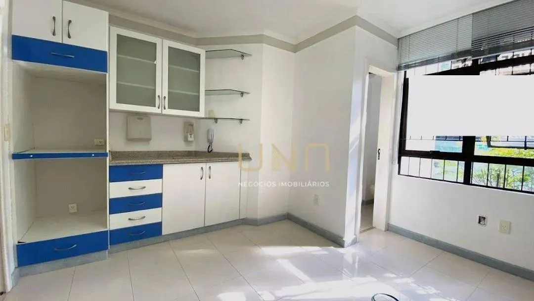 Sala Comercial à venda, Centro, Florianópolis - SA0007.